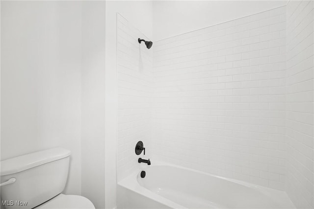 8933 Camden Rd NW, Massillon, OH 44646 - full bath with toilet and tub / shower combination