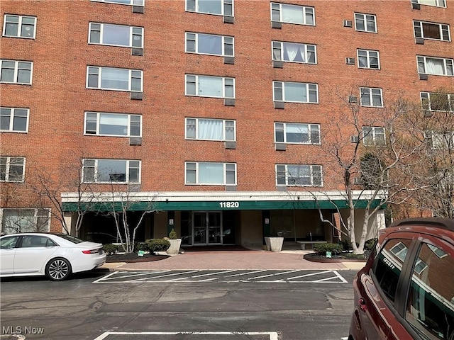 11820 Edgewater Dr Unit 915, Lakewood, OH 44107 - photo 2