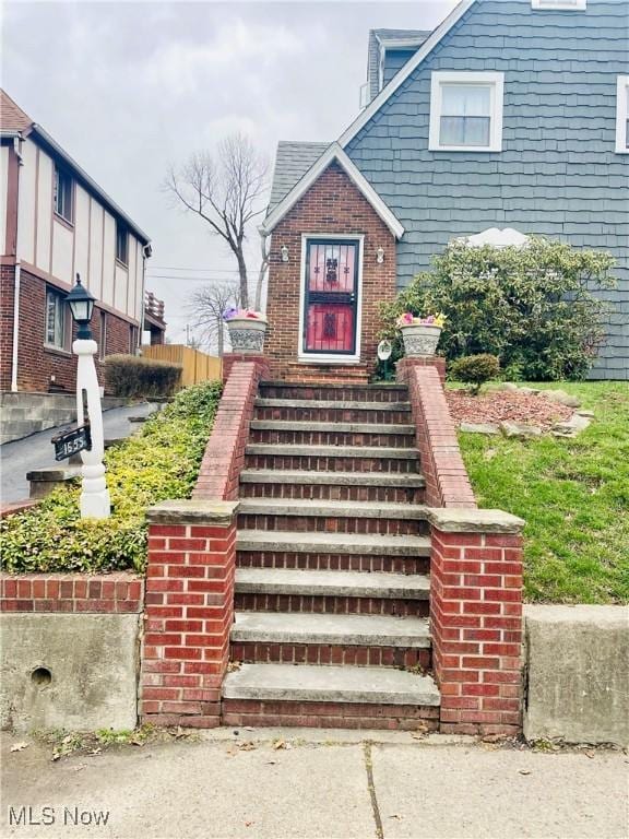 1655 Ivydale Rd, Cleveland Heights, OH 44118 - view of entrance to property
