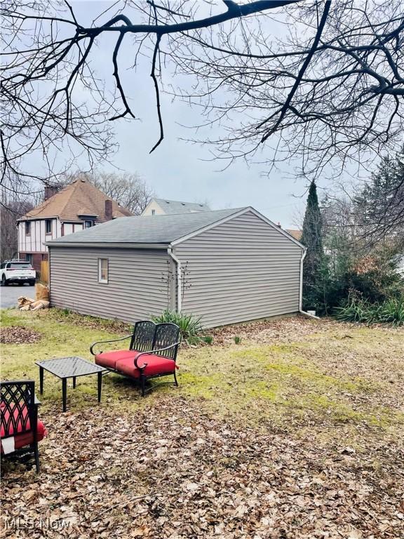 1655 Ivydale Rd, Cleveland Heights, OH 44118 - view of yard