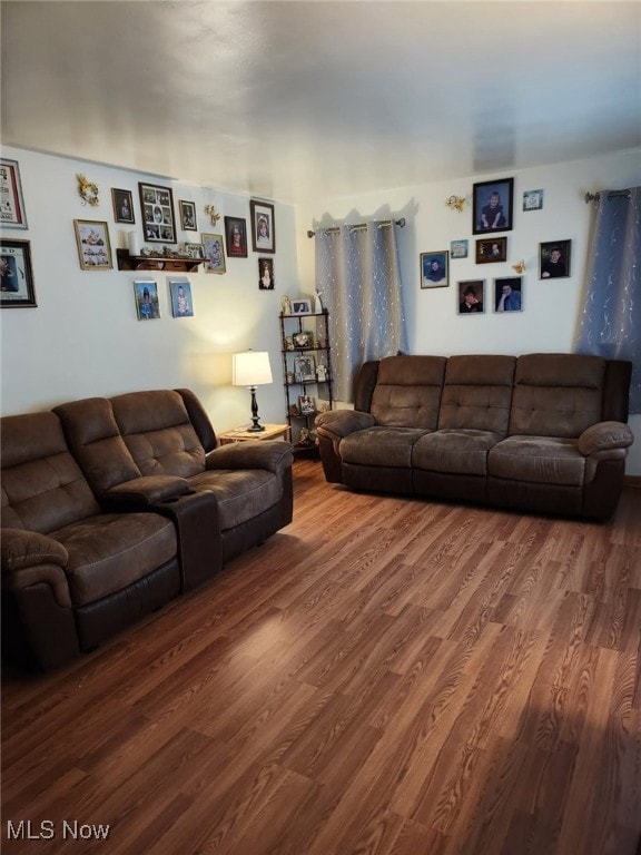 516 Bennett St, Bridgeport, OH 43912 - living room with wood finished floors