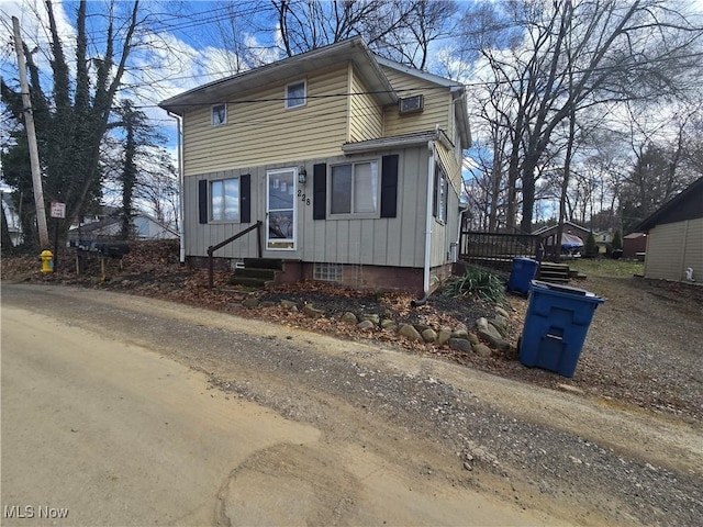 view of front of house featuring entry steps