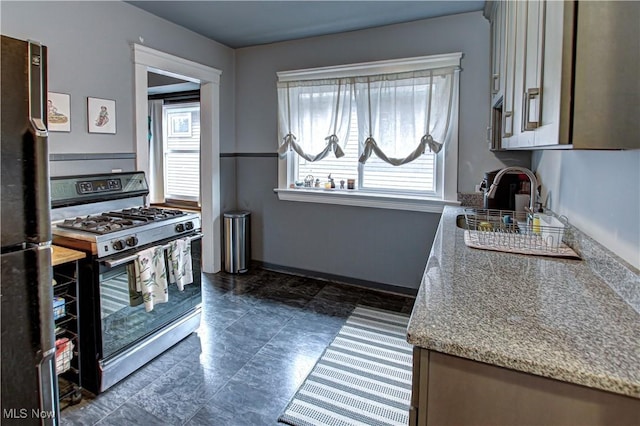 1326 W 64th St, Cleveland, OH 44102 - photo 21