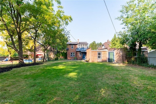 3459 Helen Rd, Shaker Heights, OH 44122 - view of yard featuring fence