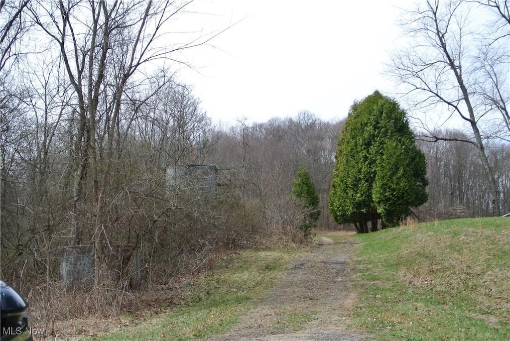 69517 Hopewell Rd, Cambridge, OH 43725 - photo 1