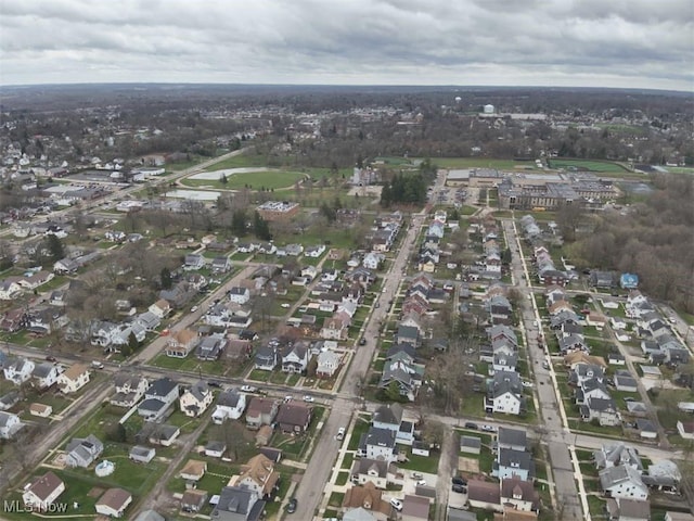 252 W Summit St, Alliance, OH 44601 - aerial overview of property's location featuring nearby suburban area
