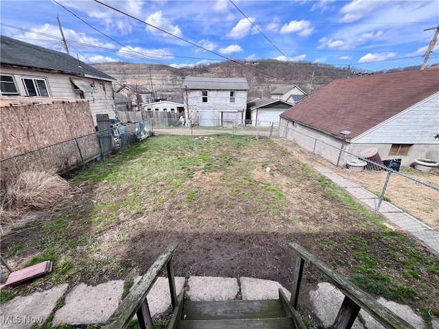 406 Grant St, Newell, WV 26050 - view of yard