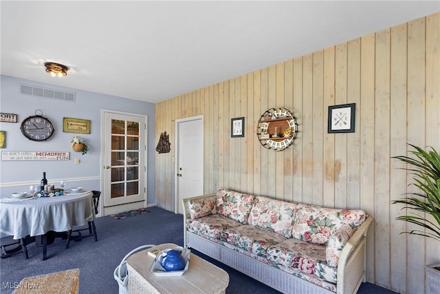 1122 Lake Rd, Conneaut, OH 44030 - carpeted living area featuring visible vents