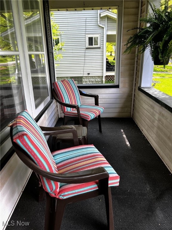 1275 Hollywood, Warren, OH 44483 - view of sunroom