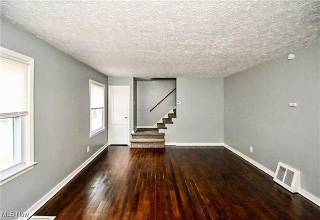 1699 Sunset Ave, Akron, OH 44301 - photo 2