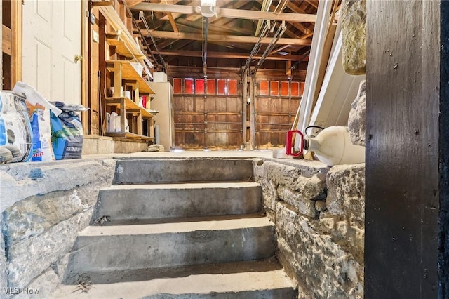 500 S Main St, Poland, OH 44514 - view of staircase