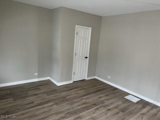 1900 Lamoille Ct, Cleveland, OH 44113 - empty room featuring wood finished floors and baseboards