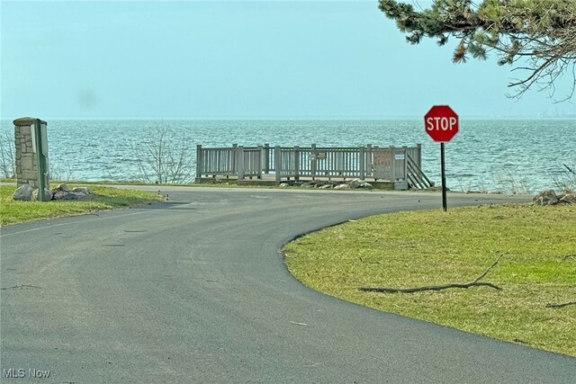 103 Southaven Ln, Kelleys Island, OH 43438 - view of water feature