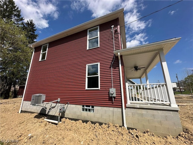 730 Mineral Springs Ave, Youngstown, OH 44511 - view of home's exterior featuring a ceiling fan, covered porch, and central AC unit