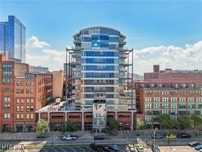 701 W Lakeside Ave Unit 608, Cleveland, OH 44113 - photo 2