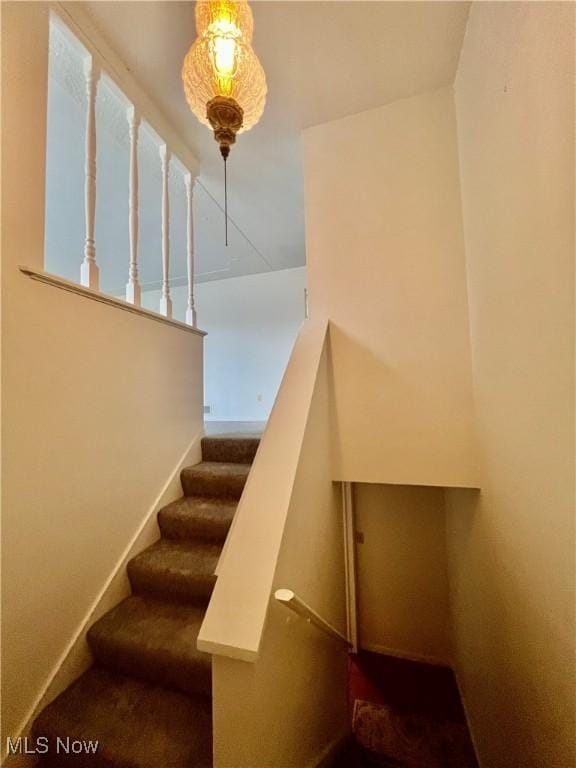 218 W Blvd, Mingo Junction, OH 43938 - view of stairway