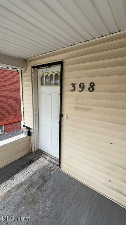 398 E 147th St, Cleveland, OH 44110 - photo 4