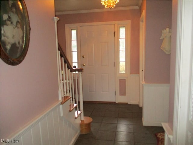 1303 Stonington Dr, Youngstown, OH 44505 - photo 2
