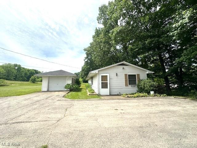 3875 Roseville Rd, Zanesville, OH 43701 - photo 13