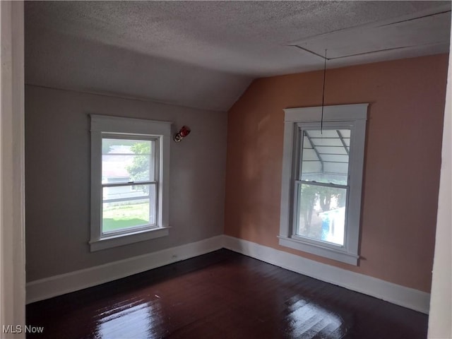 64 Walnut St, Struthers, OH 44471 - photo 6