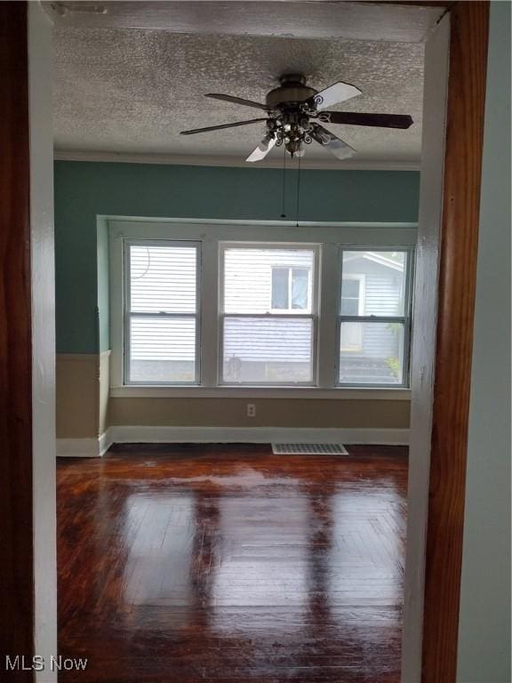 64 Walnut St, Struthers, OH 44471 - photo 22