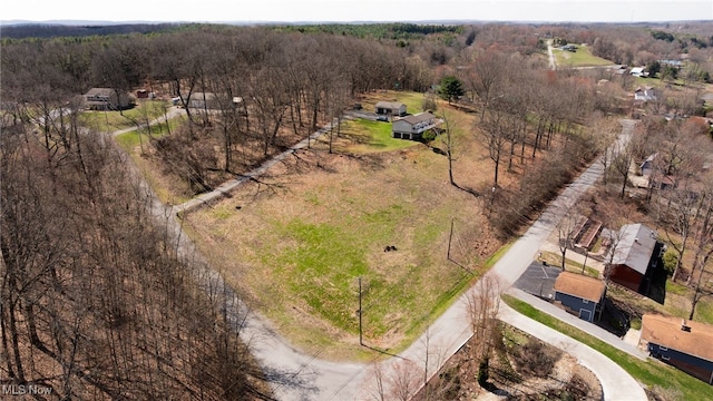 47770 Tomahawk Dr, Negley, OH 44441
