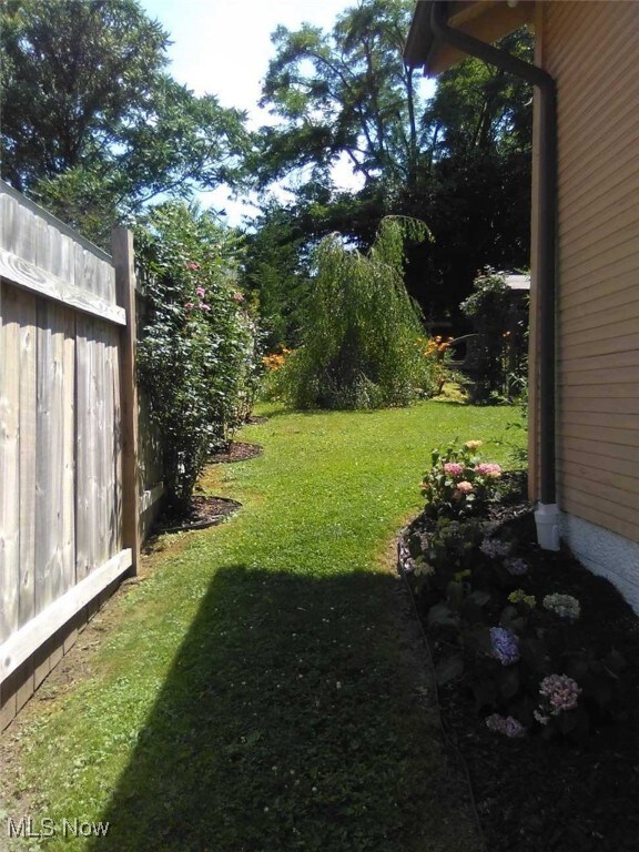 1630 Pershing Ave, Steubenville, OH 43952 - photo 11
