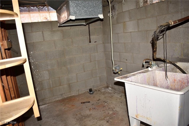190 10th St, Campbell, OH 44405 - unfinished basement with concrete block wall and a sink