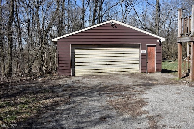190 10th St, Campbell, OH 44405 - view of detached garage