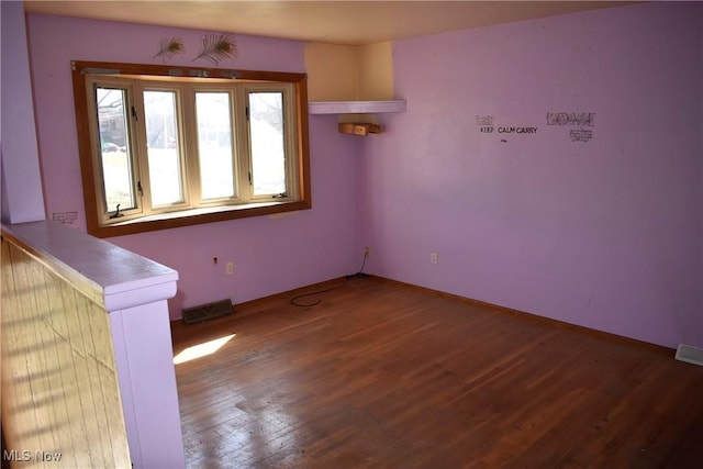 190 10th St, Campbell, OH 44405 - unfurnished room with wood finished floors and visible vents