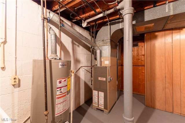 2955 Noel Dr, Youngstown, OH 44509 - utility room featuring heating unit and gas water heater