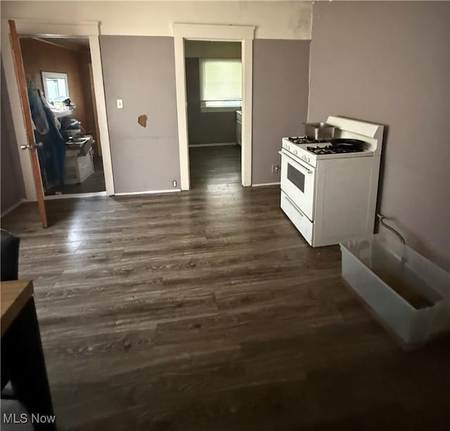 7507 Ottawa Rd, Cleveland, OH 44105 - photo 12