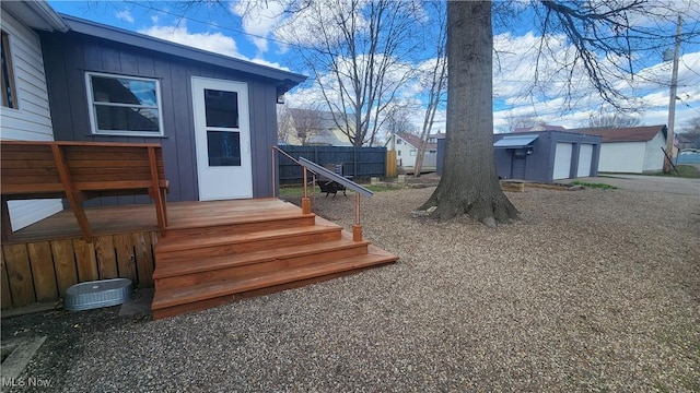 228 N 8th St, Coshocton, OH 43812 - view of yard featuring an outdoor structure and fence
