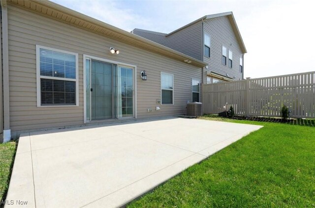 314 Lakewick Ln, Willowick, OH 44095 - photo 9