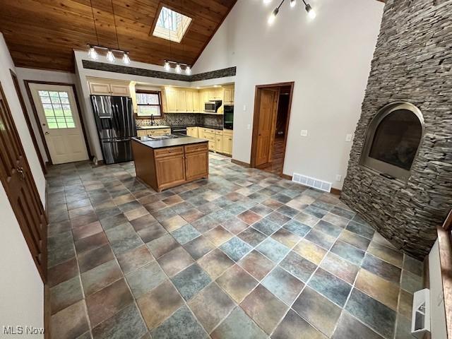 16685 Heatherwood Ln, Chagrin Falls, OH 44023 - photo 31
