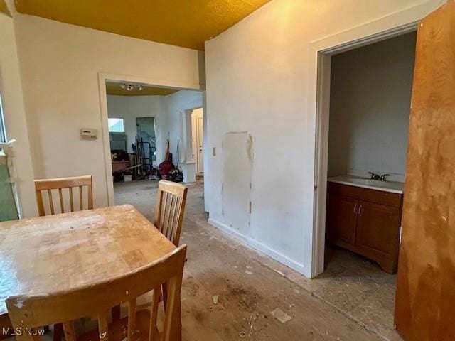 119 Erie St, Elyria, OH 44035 - view of dining space