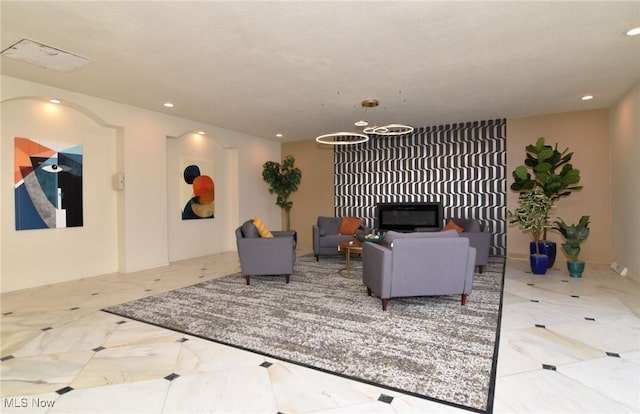 3333 Warrensville Center Rd Unit 204, Shaker Heights, OH 44122 - living room featuring visible vents, recessed lighting, and a notable chandelier