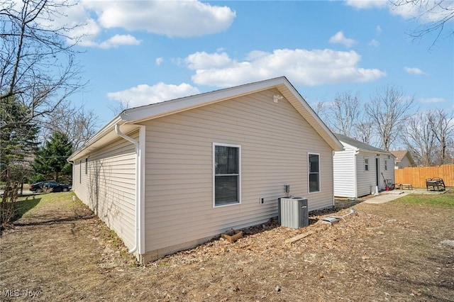 125 Sycamore Dr, Painesville, OH 44077 - photo 33