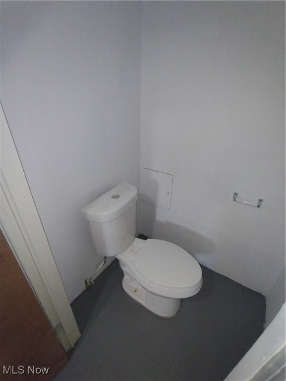 181 E Judson Ave, Youngstown, OH 44507 - bathroom featuring toilet