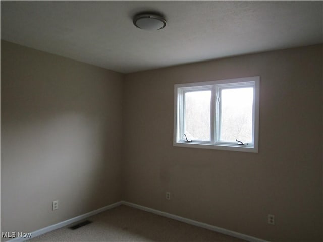 230 Bryden Rd, Weirton, WV 26062 - carpeted spare room featuring baseboards and visible vents