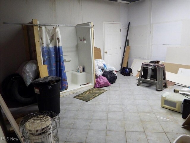39 E Main St, Crooksville, OH 43731 - interior space