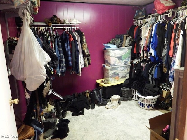 39 E Main St, Crooksville, OH 43731 - view of walk in closet