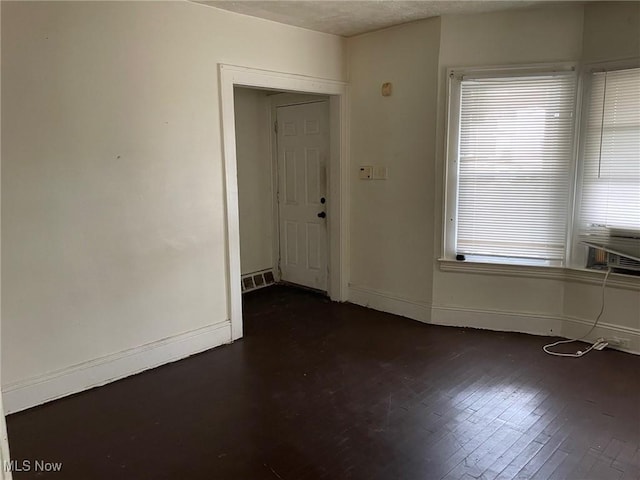 13428 Hartford Rd, East Cleveland, OH 44112 - photo 8