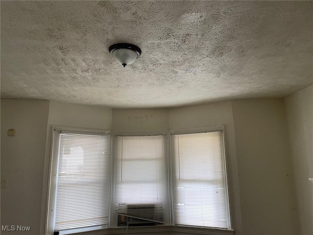 13428 Hartford Rd, East Cleveland, OH 44112 - photo 10