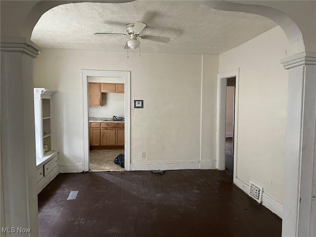 13428 Hartford Rd, East Cleveland, OH 44112 - photo 11