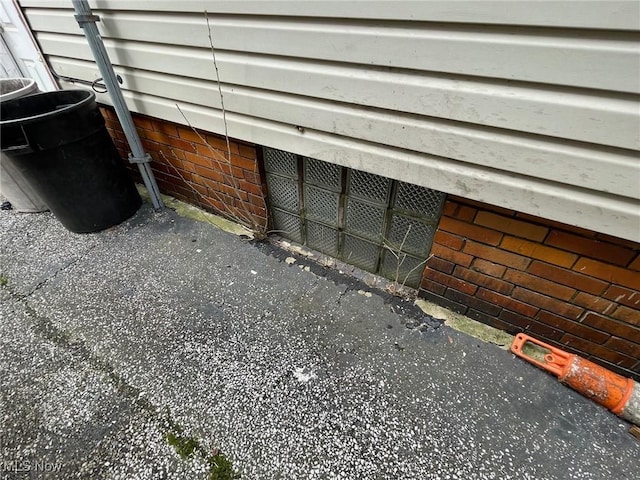 13428 Hartford Rd, East Cleveland, OH 44112 - photo 3