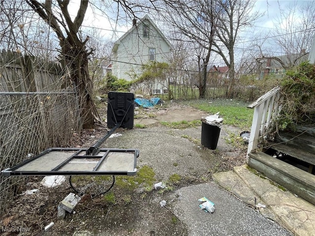 13428 Hartford Rd, East Cleveland, OH 44112 - photo 5