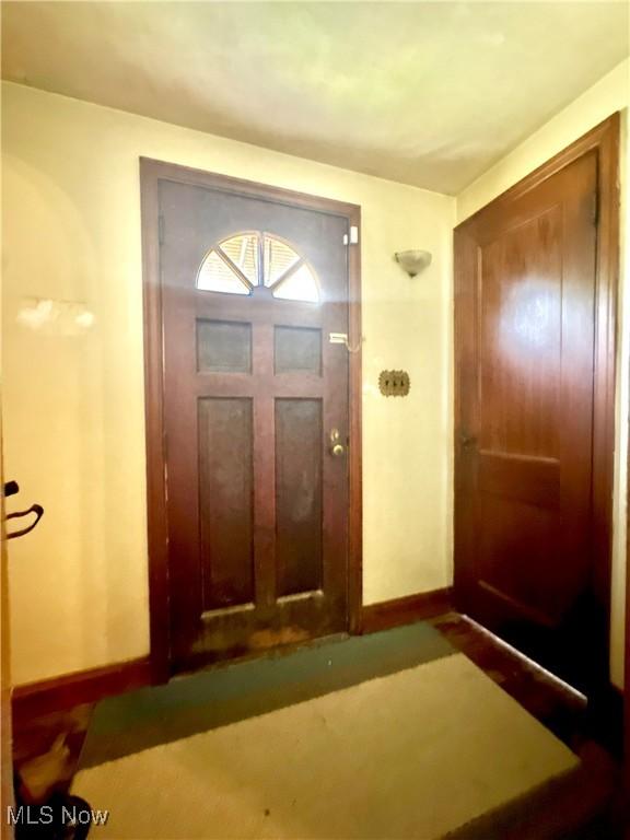 7711 Ceramic Rd, Roseville, OH 43731 - photo 9