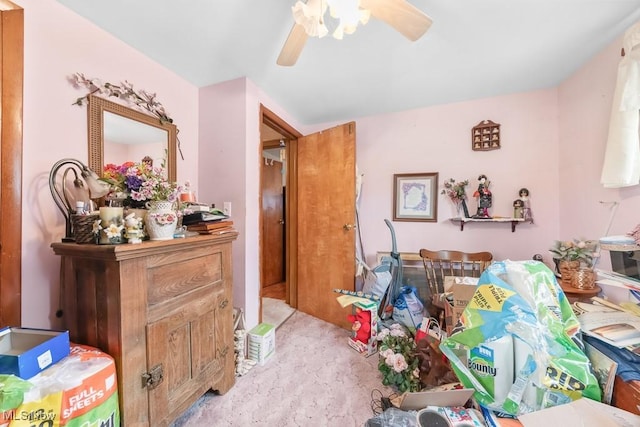 bedroom featuring a ceiling fan and carpet flooring