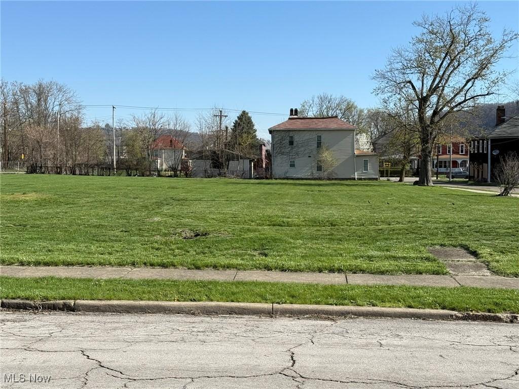 607 Dock St, Steubenville, OH 43952 - photo 1